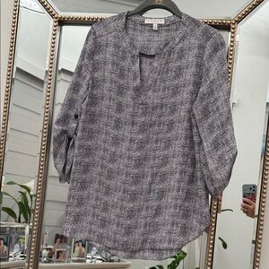 Chaus Monochrome Textured Blouse